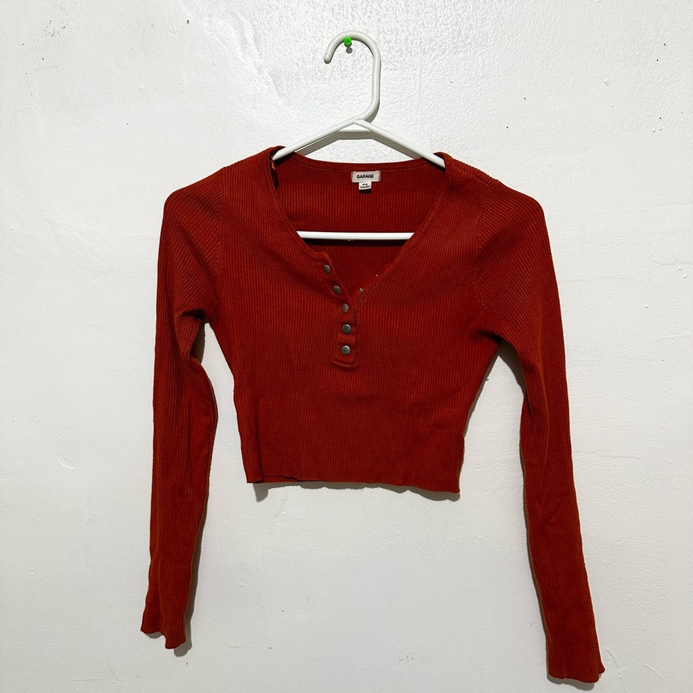 Ribbed long sleeve crop top